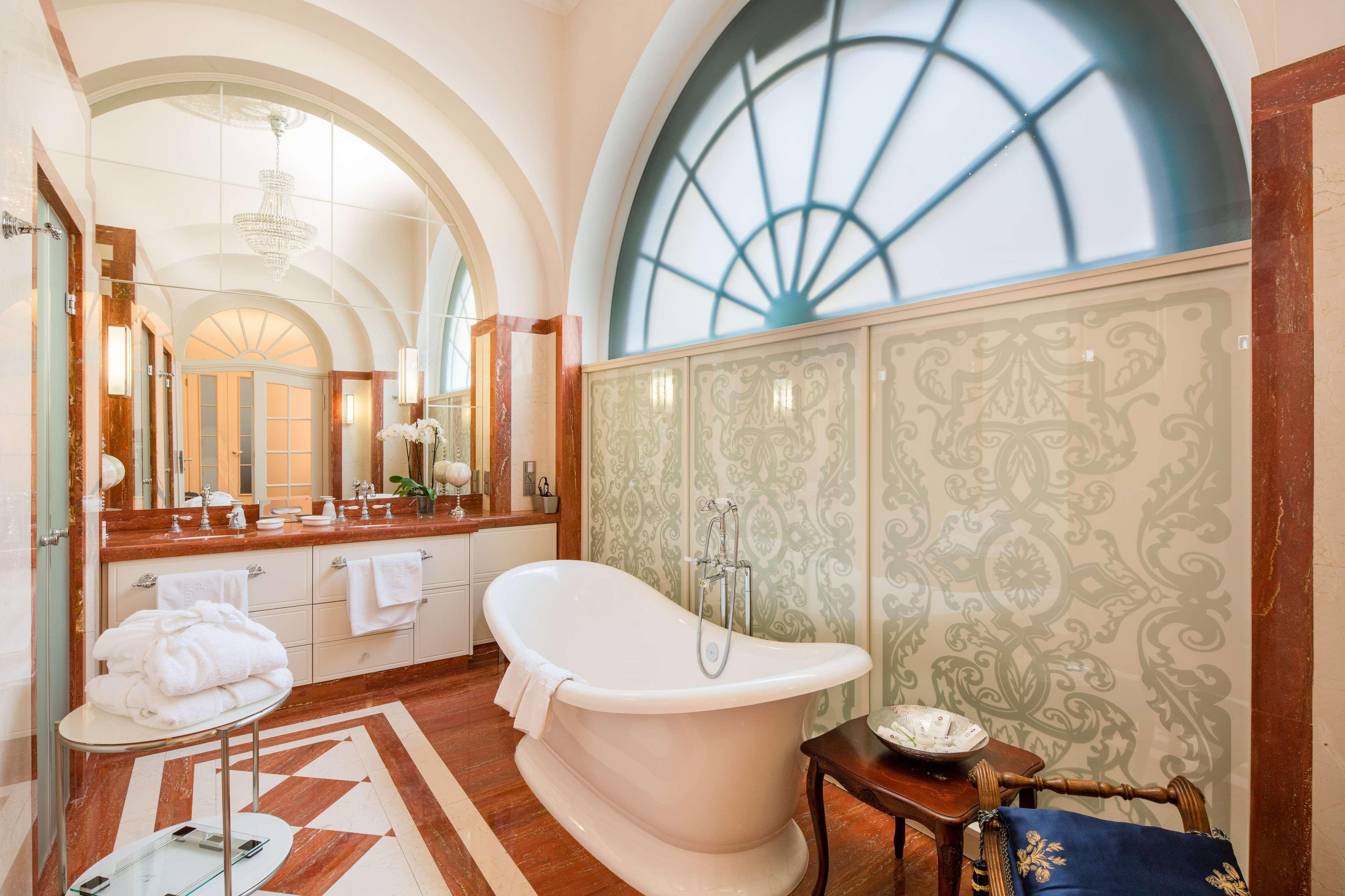 Best Western Plus Hotel Stadtpalais Брауншвейг Экстерьер фото