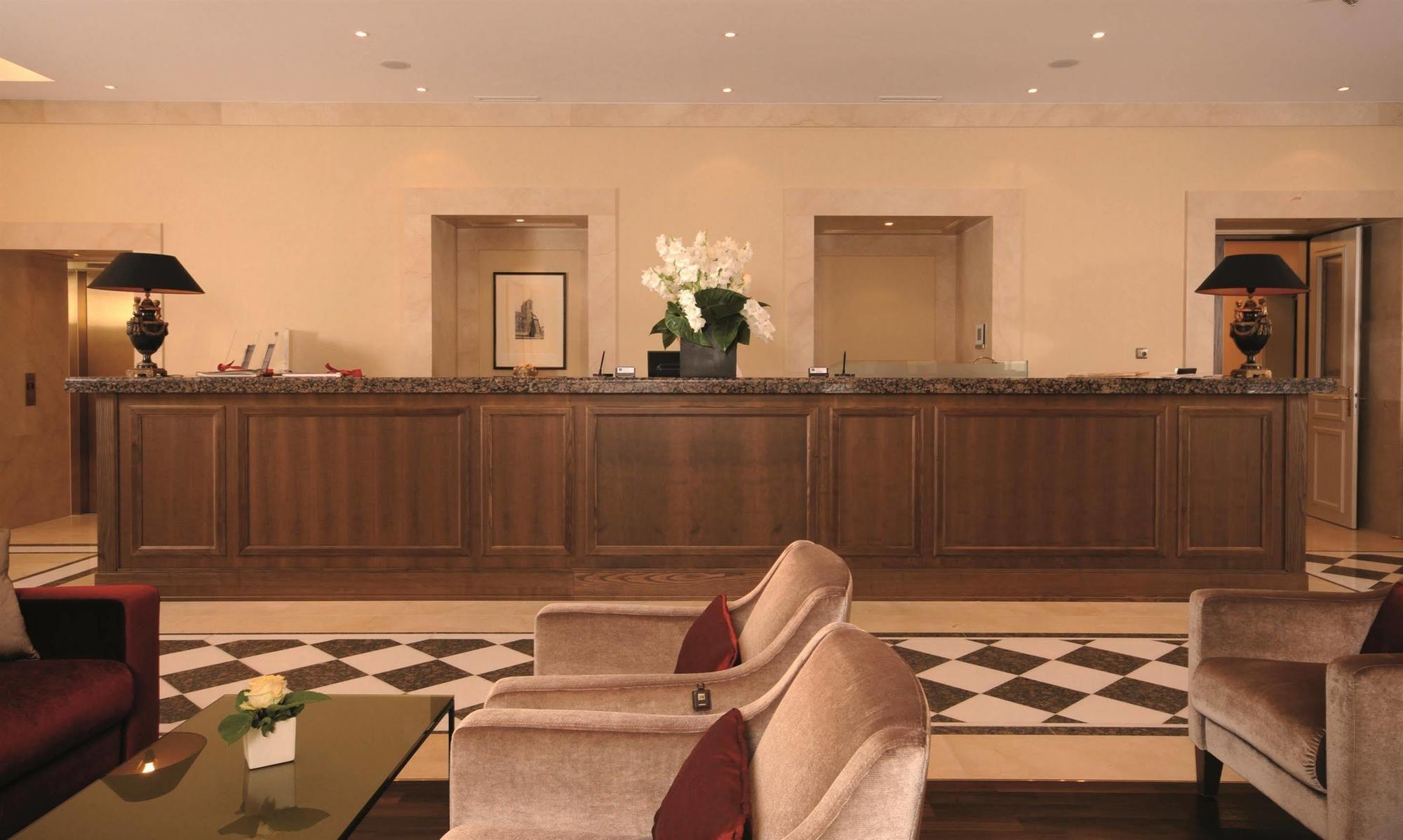 Best Western Plus Hotel Stadtpalais Брауншвейг Интерьер фото